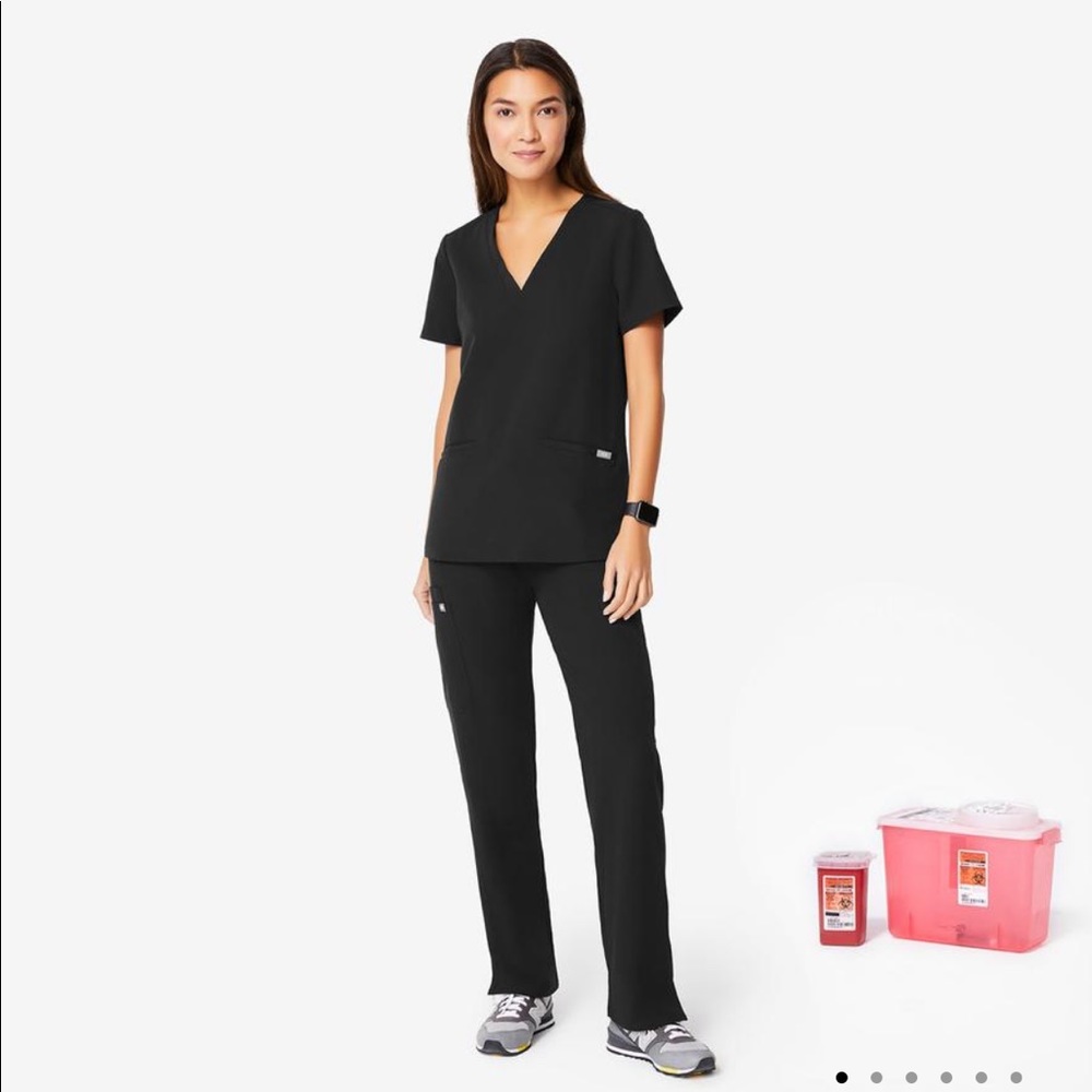 NWT!! - Figs Black Scrub Pant